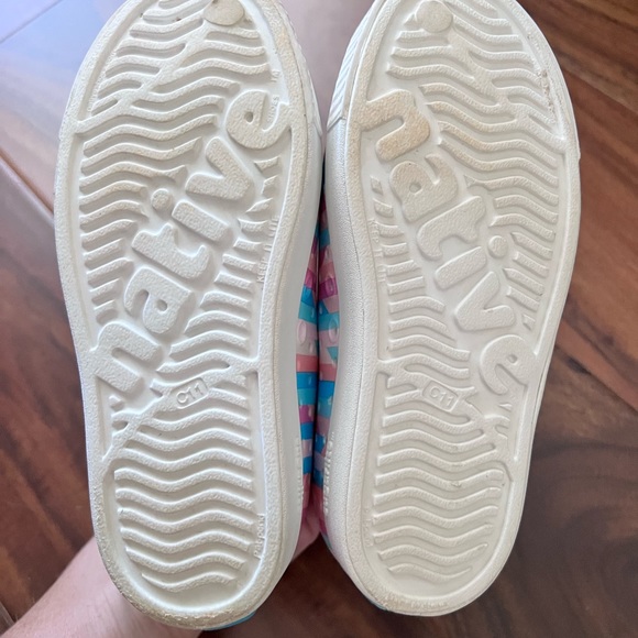 Natives shoes - Picture 6 of 6